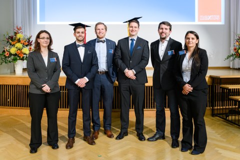 Absolventenverab­schiedung 2018 - Orga-Team des Absolventenvereins nexus e.V.