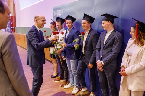 Professoren gratulieren