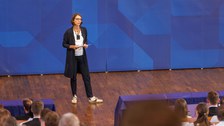 Zu sehen ist Prof. Dr. Roswitha Böhm