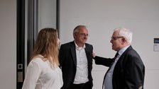 Gespräche auf dem Gang beim Tag der Fakultät