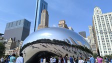 Man sieht die Bohne von Chicago.
