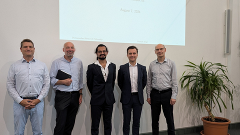 Zu sehen sind Prof. Möst. Prof. Thum, Prof. Becker, Prof. Singh, Prof. Buscher 