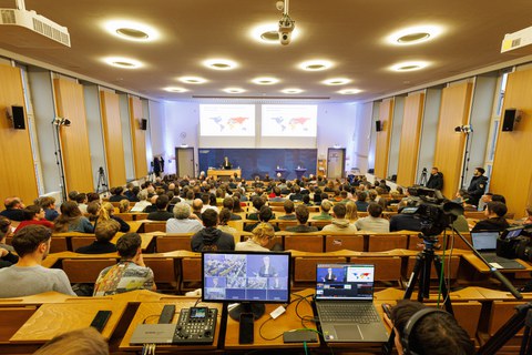 Übersicht über die Technik im Hülße-Hörsaal.