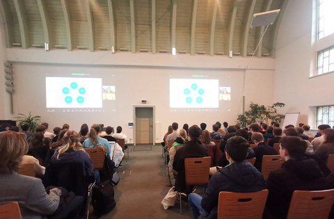 Einführungsvortrag bei UNI LIVE