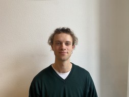 You can see a picture of Jannis Dietze.