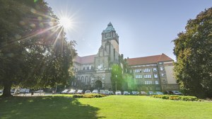 Schumannbau