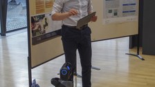Posterpräsentation und Roboterdemonstration 