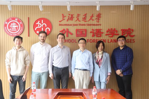Photo. Group photo of Michael Färber's team and the team at Shanghai Jiao Tong University.