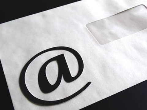 Ein Foto. Brief mit E-Mail Symbol