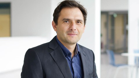 Porträt von Prof. Nikolay Ninov