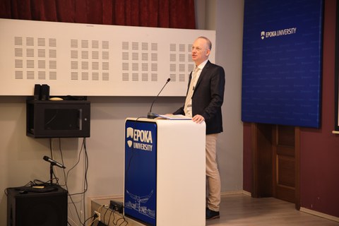 Prof. Köhler