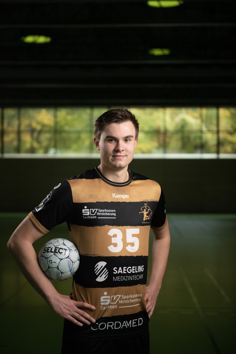 Jannik Dutschke, Sportstipendiat, mit Handball