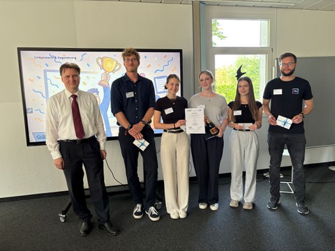 Gruppenbild Platz 1 - Team Soron Systems