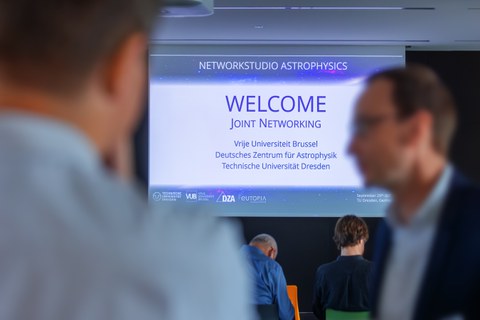 Network Studio Astrophysics