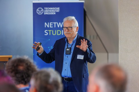 Network Studio Astrophysics