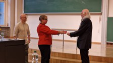 Übergabe der Festschrift