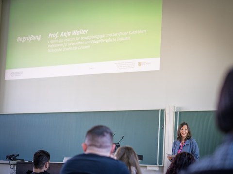 Prof.in Walter