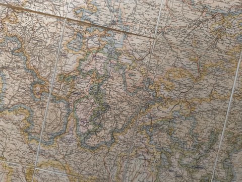 Eine Karte von Thüringen. Sehr alt sieht sie aus.