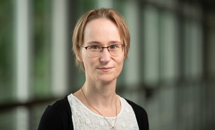 Portrait Anna Mattern