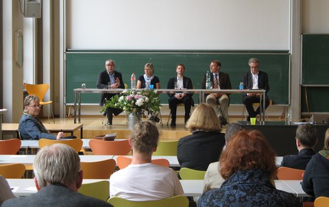 Podiumsdiskussion auf dem Ökumenischen Forum 2016