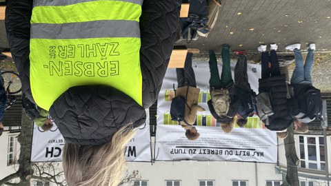 Erbsenzähler auf dem Mommstenplatz