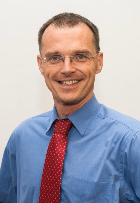 Portraitfoto von Rolf Koerber