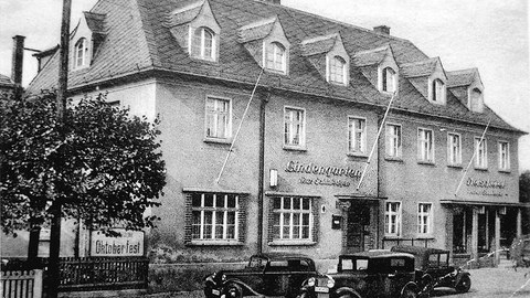 Historische Aufnahme des Gebäudes "Lindengarten" in schwarz-weiß