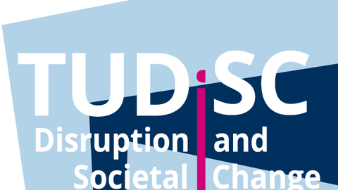 Logo: TUDiSC - im Hintergrund ein hellblauer und ein dunkelblauer Keil. Dazu der Schriftzug: Disruption and Societal Change