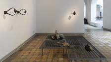 Ausstellungsansicht "Ground Truth" mit Arbeiten von Lena von Goedeke, 2024