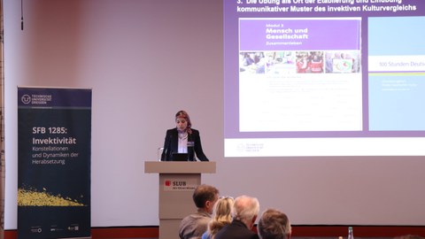 Youmna Fouad während ihres Vortrags