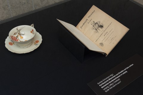 Foto von Exponaten der Ausstellung