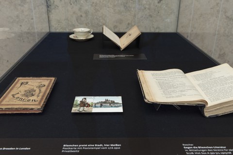 Foto von Exponaten der Ausstellung