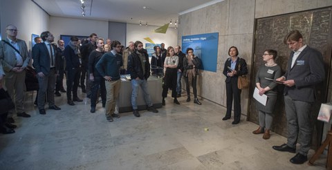 Foto von der Vernissage - Rede zur Eröffnung
