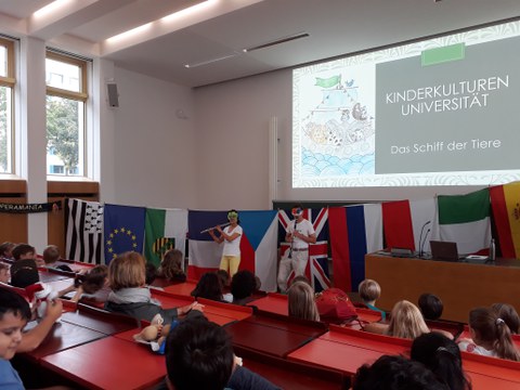 Foto 1 anlässlich der 1. KinderKulturenUniversität am 07.09.2018 an der TU Dresden.
