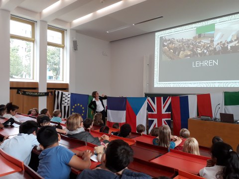 Foto 2 anlässlich der 1. KinderKulturenUniversität am 07.09.2018 an der TU Dresden.
