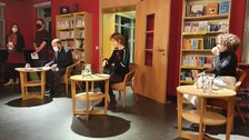Photo 9 on the occasion of Julia Deck’s reading of "Privateigentum" (Private property) as part of her nationwide book tour on October 29, 2020, at the Erich Kästner Haus für Literatur e. V. in Dresden.