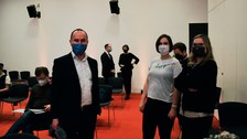 Foto 3 anlässlich der Ausstellungseröffnung „Kubuni – Comics aus Afrika“ im November 2021 in der Zentralbibliothek der Städtischen Bibliotheken Dresden.