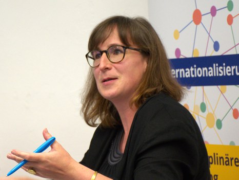 Photo 3 on the occasion of the reading and discussion of “Frau des Himmels und der Stürme" (Woman of the Sky and the Storms) with Wilfried N’Sondé on June 9, 2023, at the Institut français Dresden.