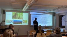 Photo 2 on the occasion of the lecture “Brazzaville – Contemporary Art, Culture, and Society” by Chris Lewis Moumbounou (Brazzaville, Republic of the Congo) on December 3, 2024, at the SLK Faculty of the TU Dresden.