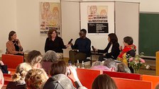 Foto 5 anlässlich der Podiumsdiskussion „Die Zukunft der Restitution“ am 13.06.2024 an der Philosophischen Fakultät der TU Dresden.