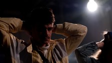 FUGE 89, Premiere, DIE BÜHNE