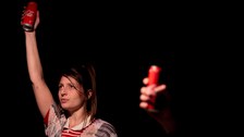 FUGE 89, Premiere, DIE BÜHNE