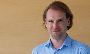 Dr. Mathias Kuhnt