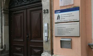 Barocke Eingangstür des IHI Zittau