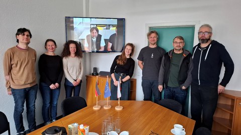 Das Projektteam von DiGraSo im Besprechungsraum des IHI Zittau