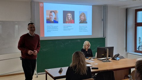 Prof. Danko bei seinem Vortrag