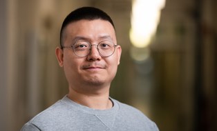 Zihao Huang 