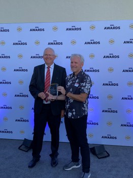 from left, Prize Winner Prof Juergen Czarske and SPIE Vice President Dr Bernard Kress (principal optical architect on the Google Glass project and the partner optical architect on the Hololens team at Microsoft, Director for XR engineering at Google Labs 