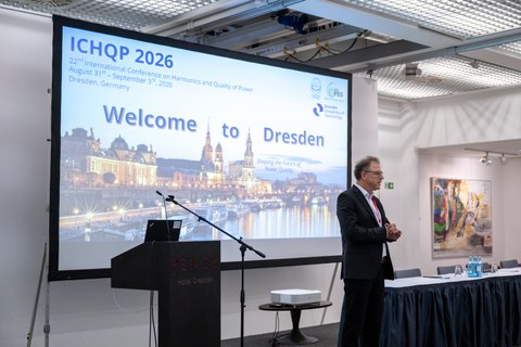 Jan Meyer at the conference opening