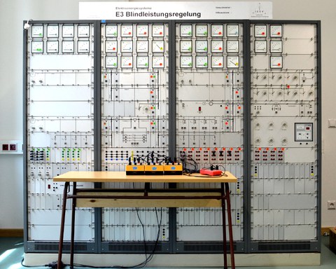 Schalttafel zum Versuchsstand E3